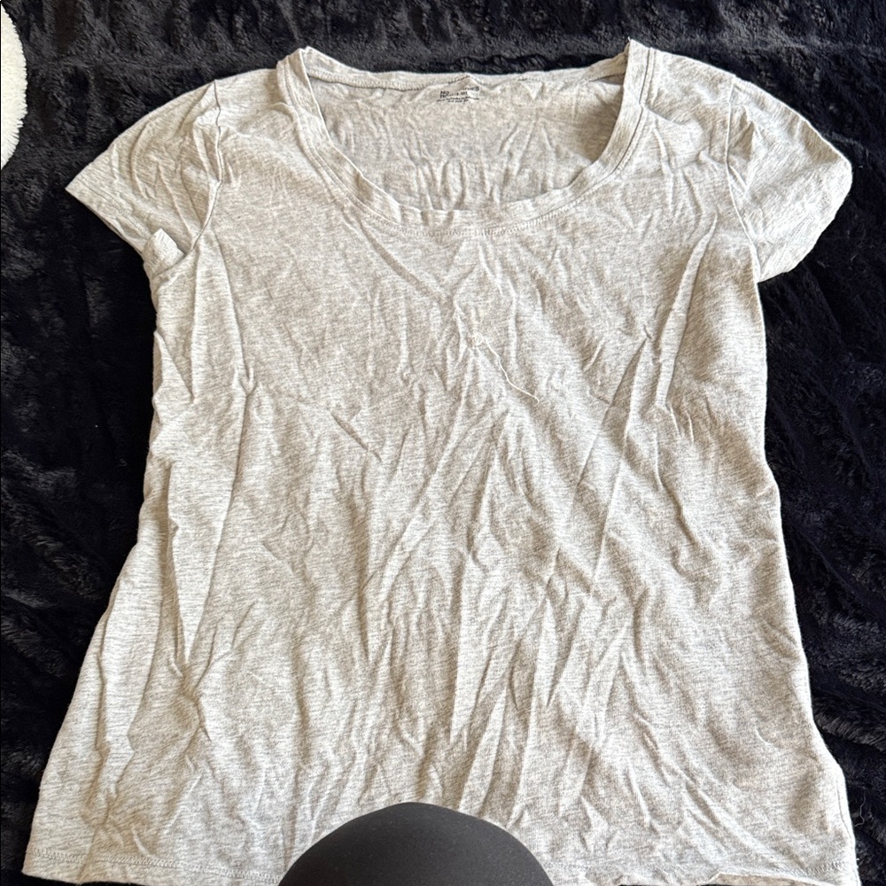 No Boundaries Light Gray Women's Short Sleeve Tee